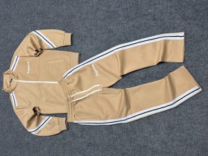 Wholesale Men’s Tracksuits: A Sample-to-First-Order Inspection Plan
